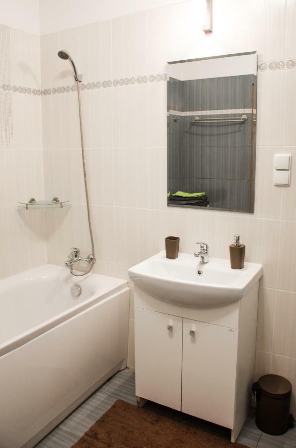 Apartament Centrum Gieldowa Warszawa Eksteriør bilde