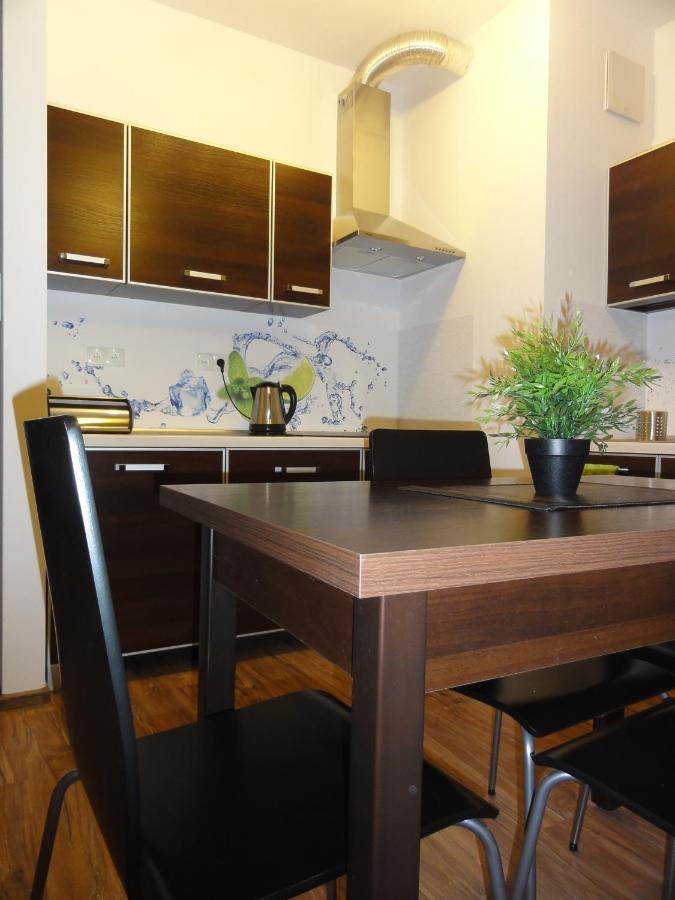 Apartament Centrum Gieldowa Warszawa Eksteriør bilde